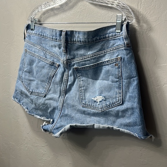 Madewell relaxed denim shorts size 29. - Picture 6 of 9